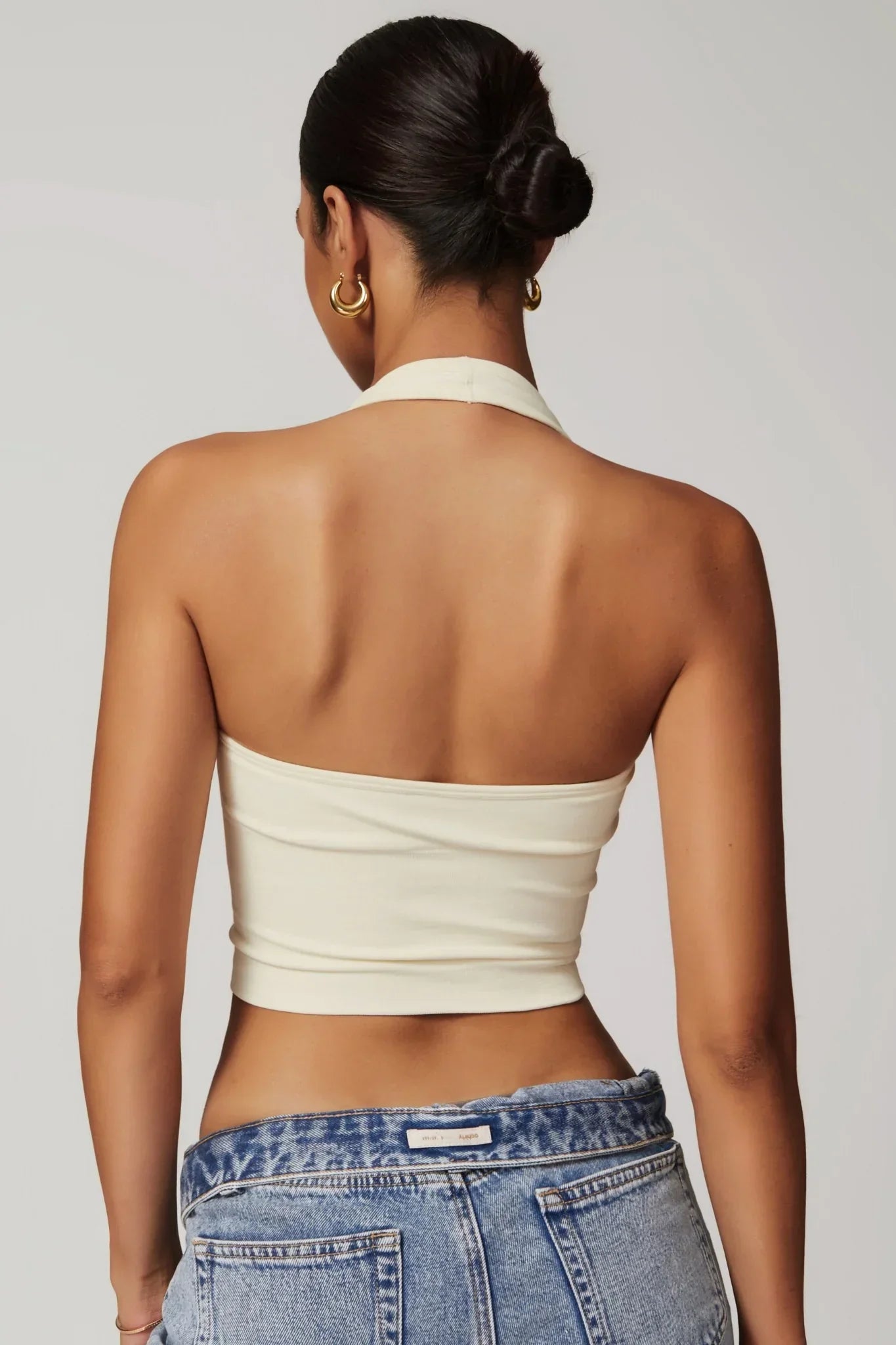 Chloe Boyundan Bağlamalı Top – Krem
