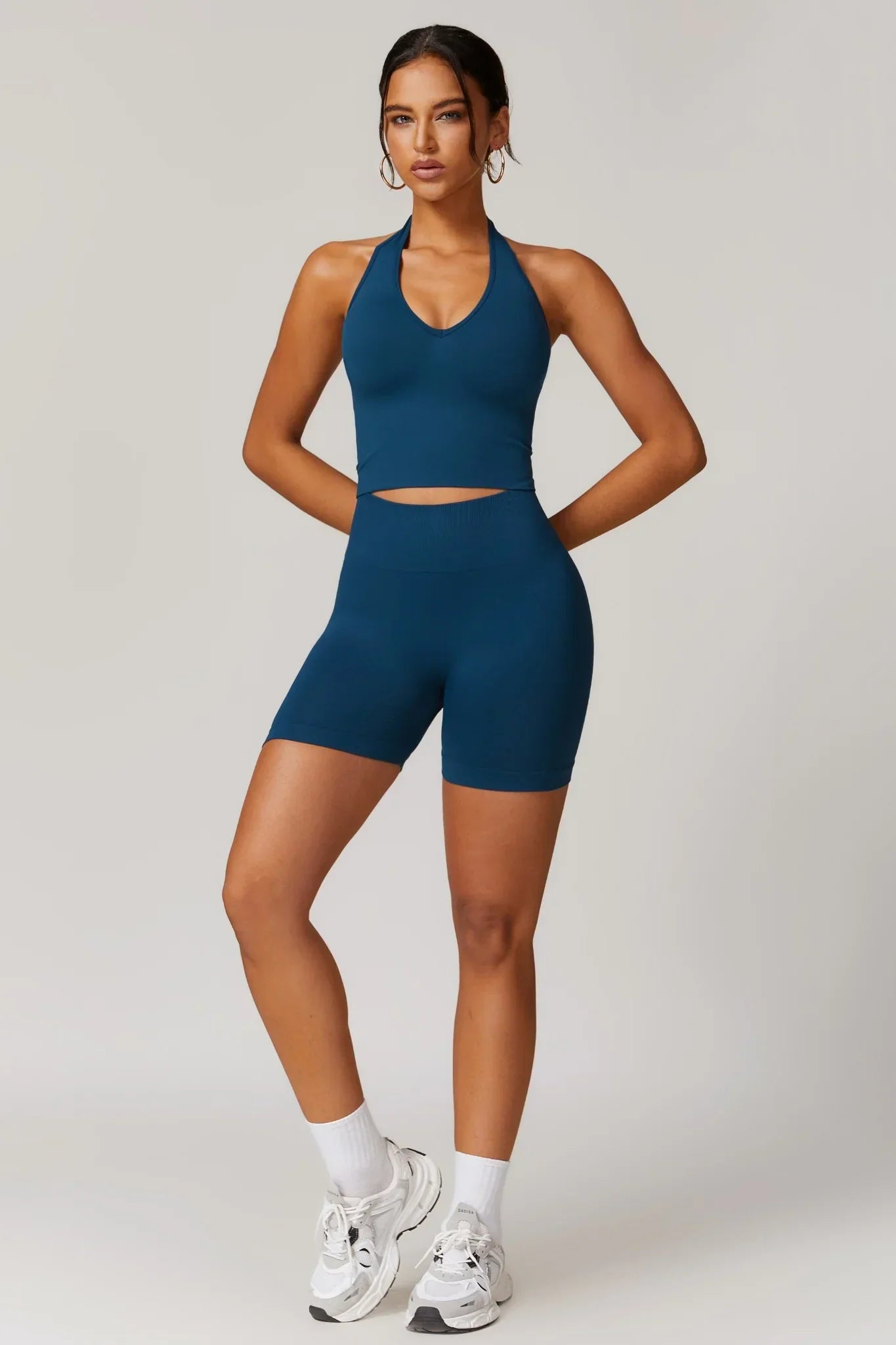 Chloe Boyundan Bağlamalı Top – Saks Mavi