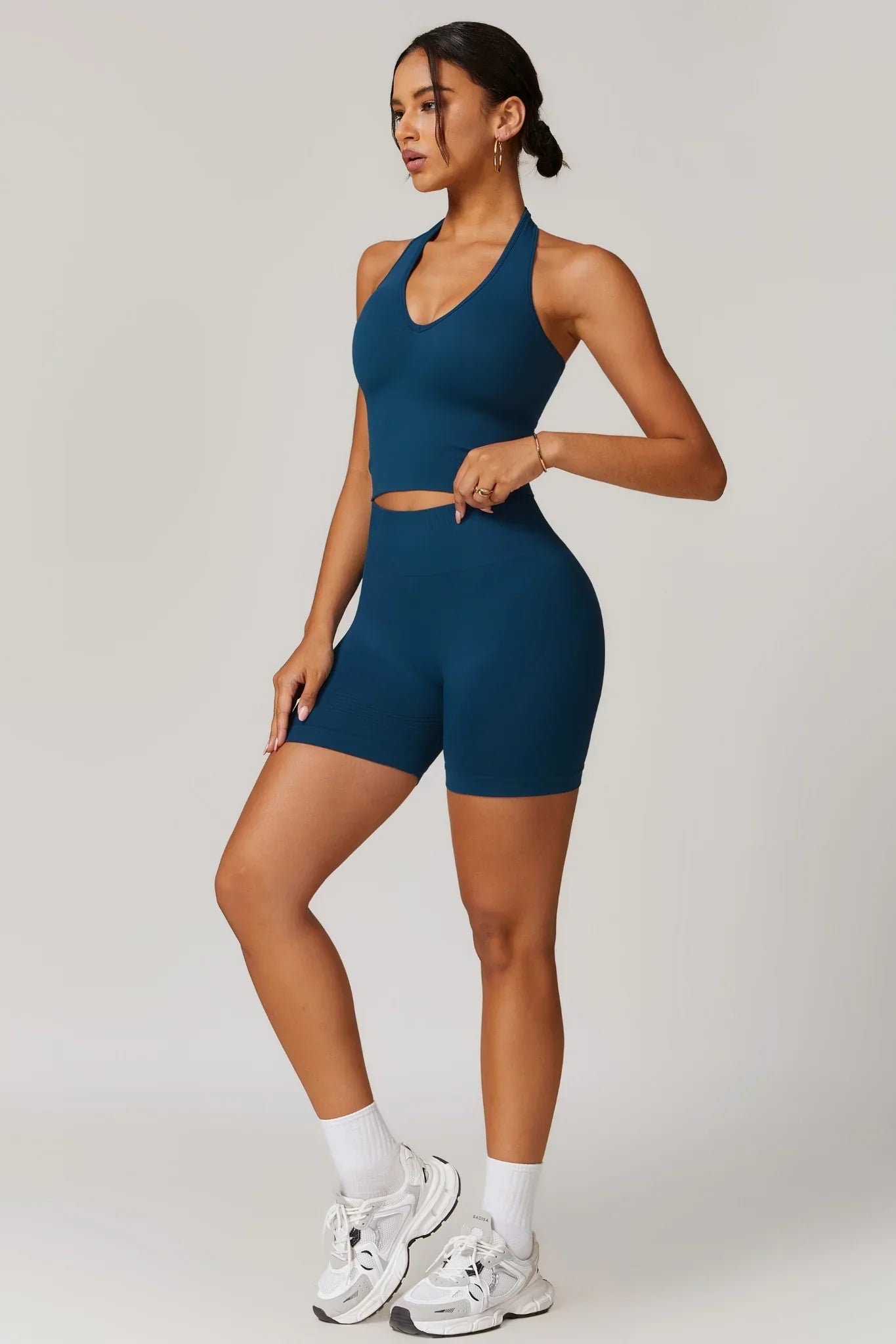 Chloe Boyundan Bağlamalı Top – Saks Mavi