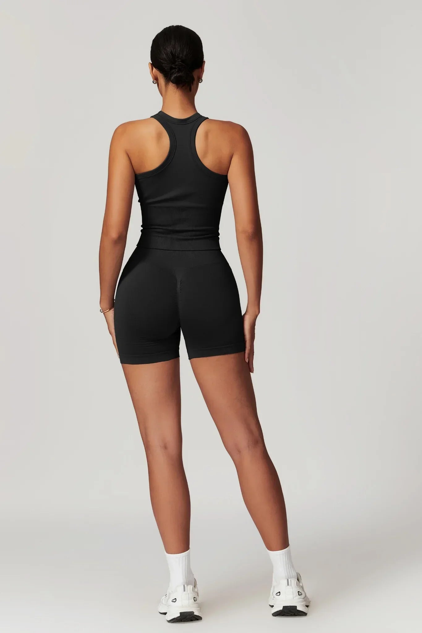 Chloe Sporcu Sırt Top – Siyah