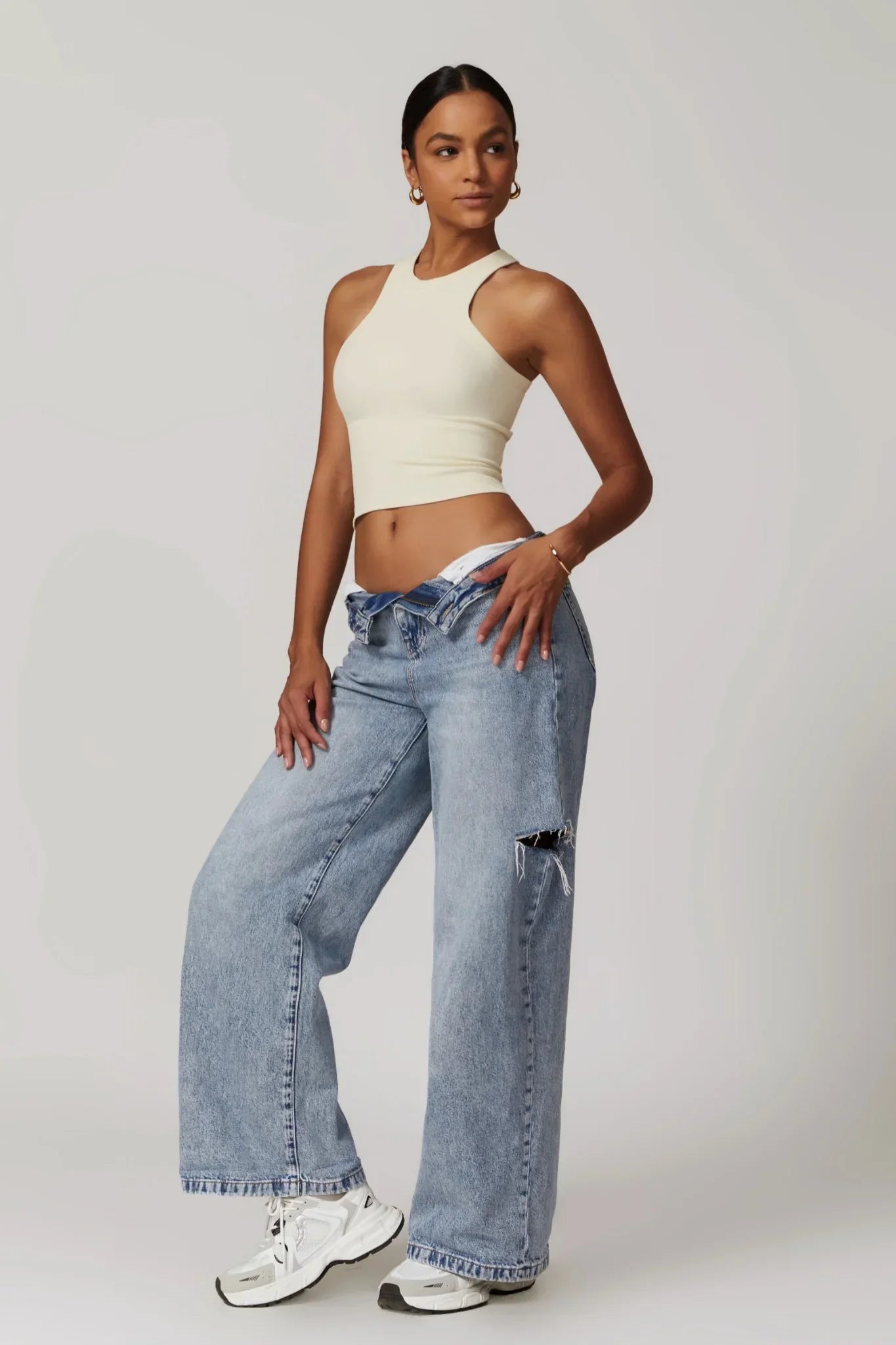 Chloe Sporcu Sırt Top – Krem