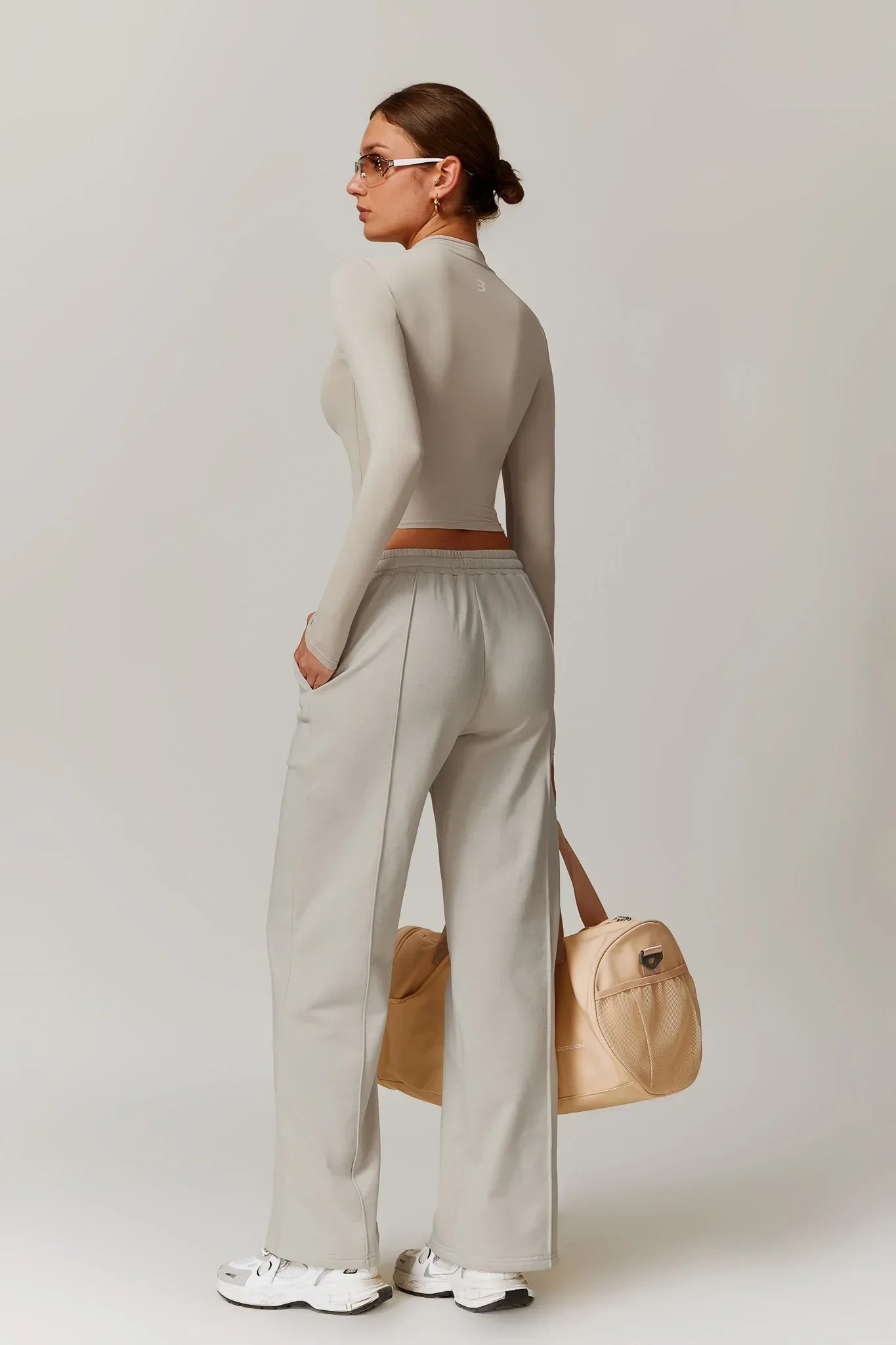 Rose Boğazlı Top – Bej
